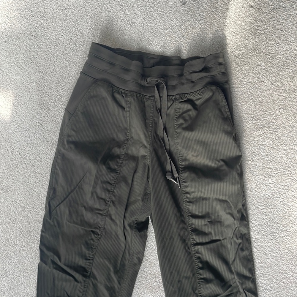 Lululemon dance studio joggers